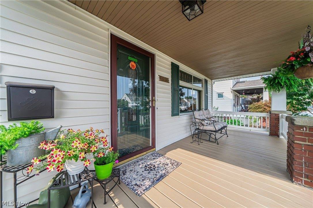 7911 Chesterfield Avenue, Cleveland, OH 44129