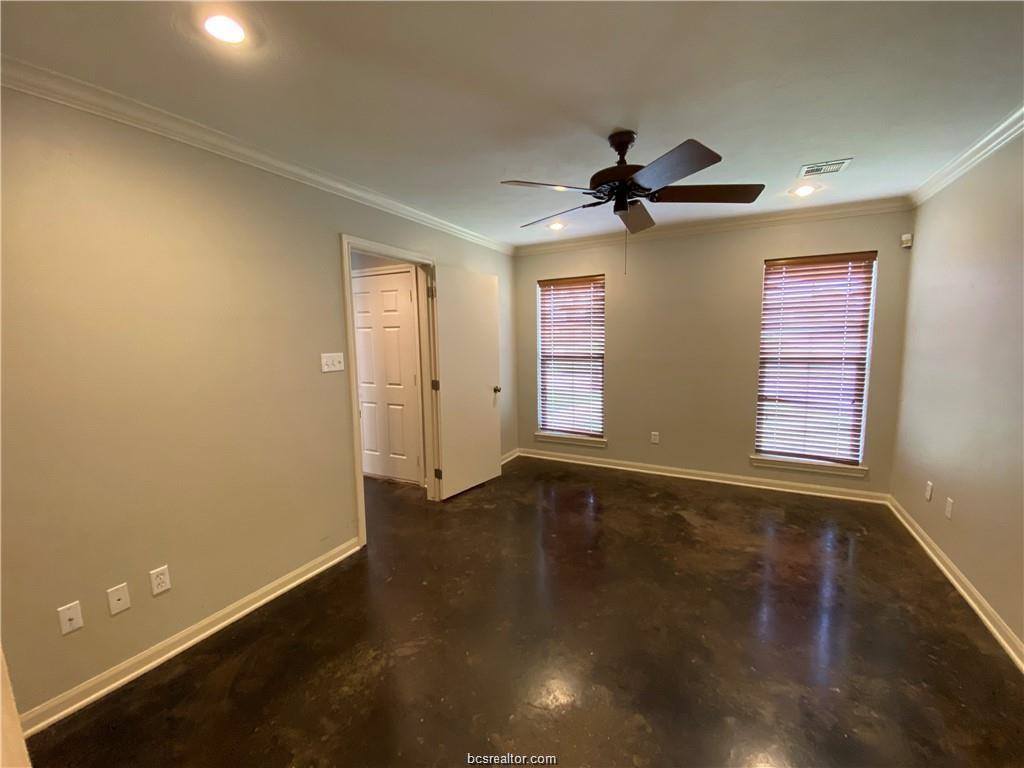 2403 Pintail Loop, College Station, TX 77845