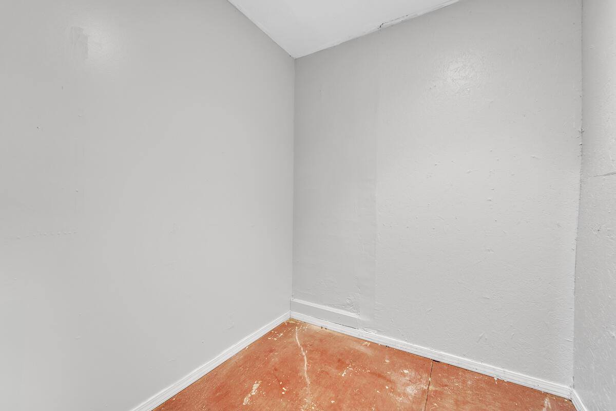 1108 W Lincoln AVENUE, Milwaukee, WI 53215