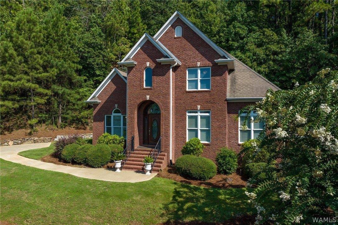 2442 Altaloma Dr, Vestavia Hills, AL 35216