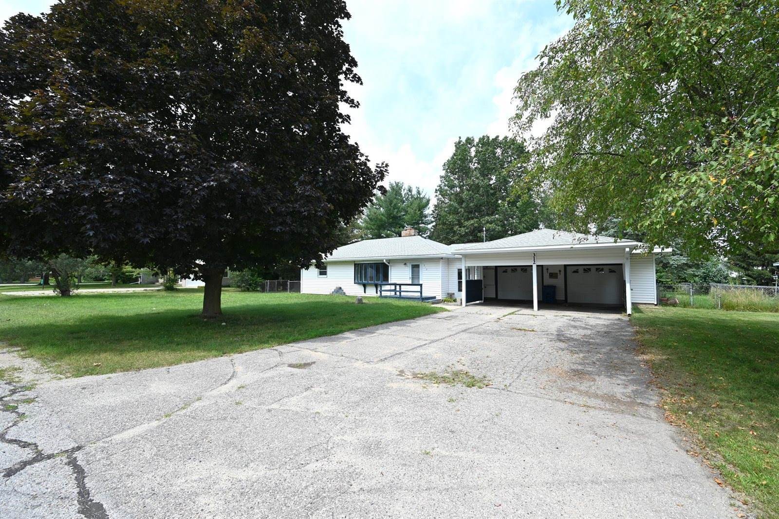 312 Huron, Houghton Lake, MI 48629