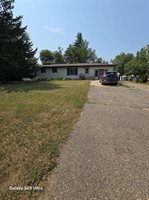 5120 SE 14th St, Minot, ND 58701