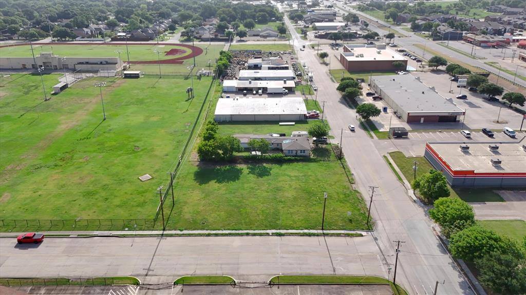 2339 SE 4th Street, Grand Prairie, TX 75051