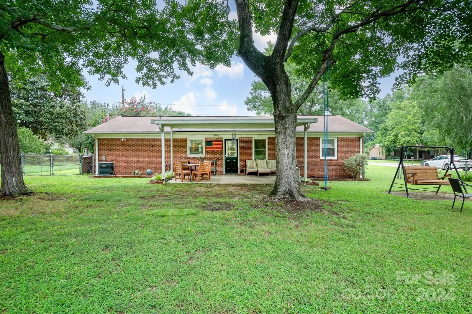 2134 Glenwood Street, Kannapolis, NC 28083