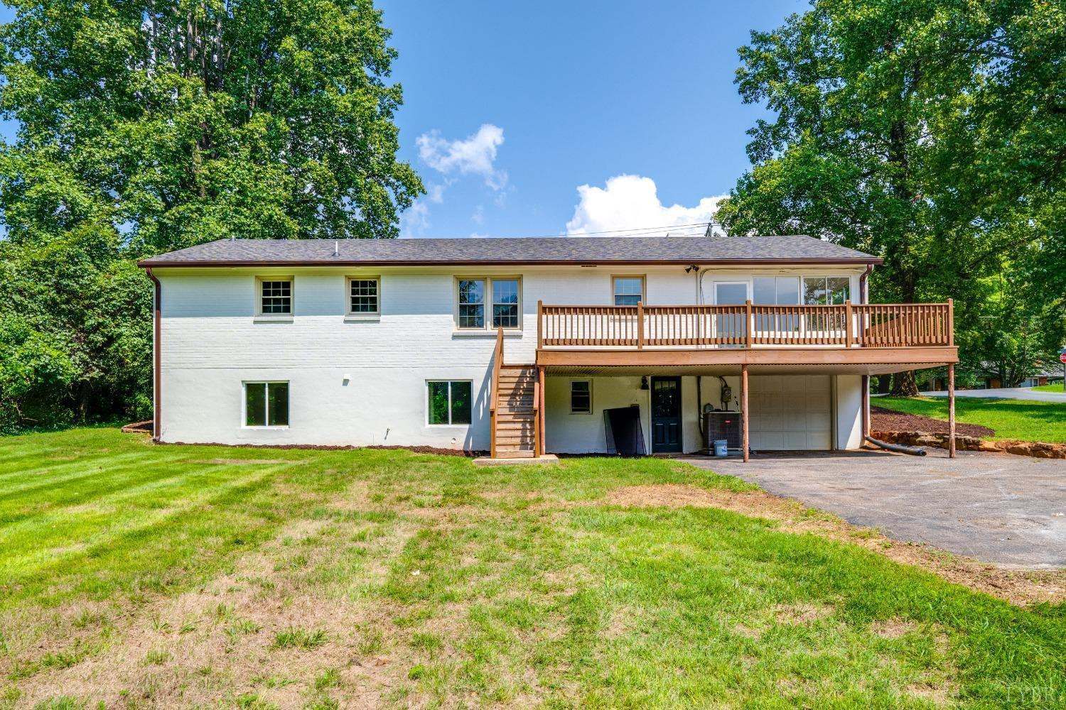 1426 Rainbow Forest Drive, Lynchburg, VA 24502