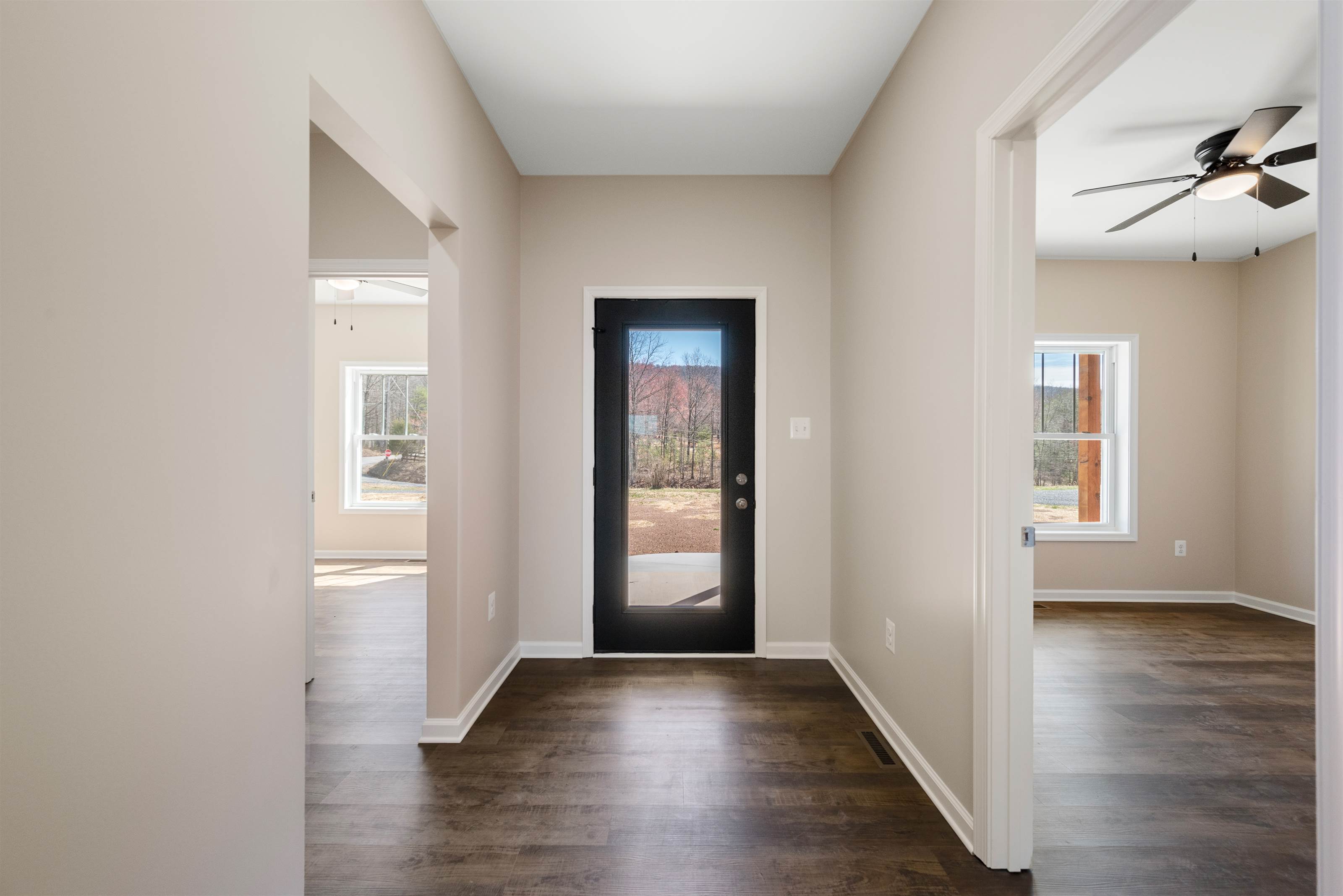 34 Canoles Lane, Berkeley Springs, WV 25411