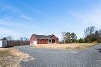 34 Canoles Lane, Berkeley Springs, WV 25411