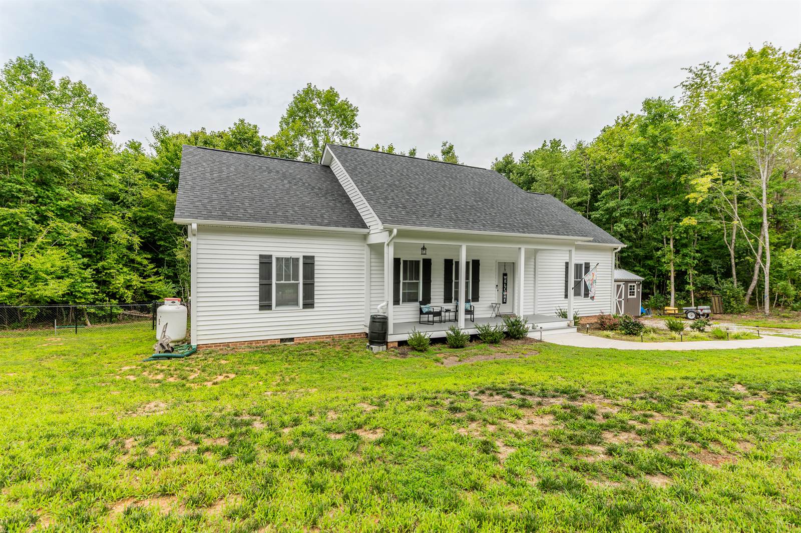 222 Agee Lane, Cumberland, VA 23040