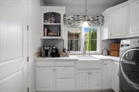 13912 Nicklaus Dr, Overland Park, KS 66223