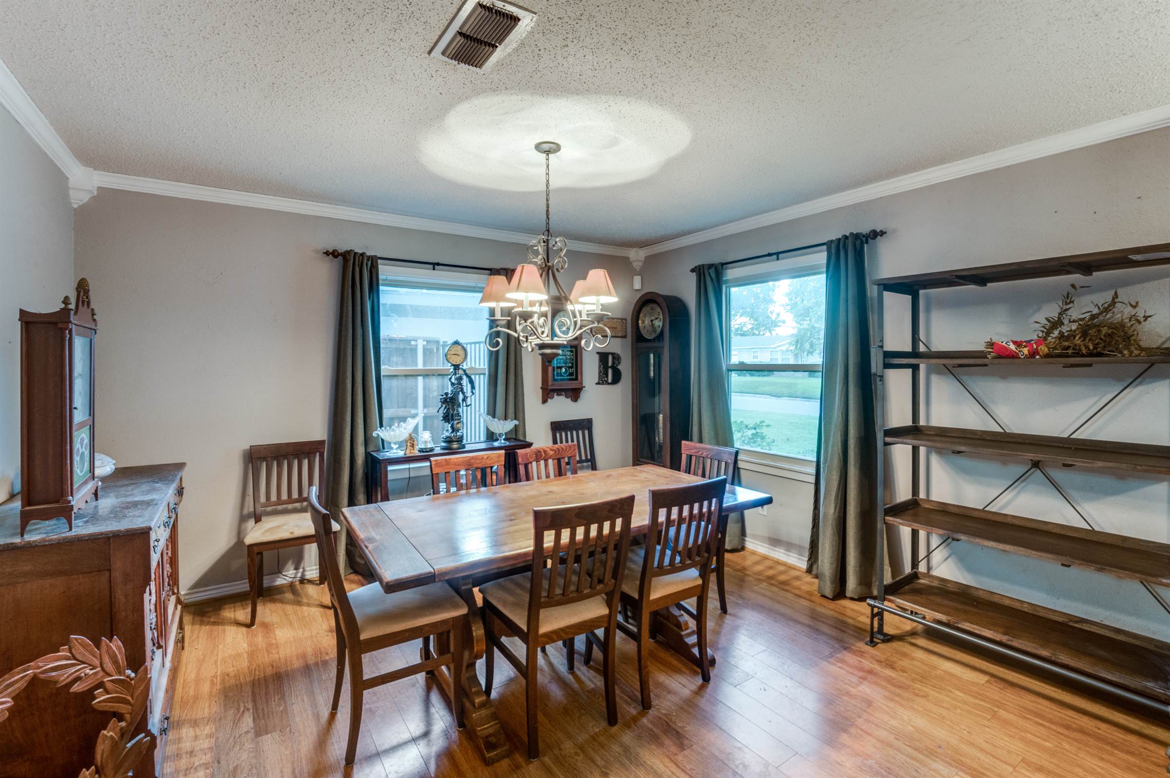 5501 Dennis Avenue, Fort Worth, TX 76114