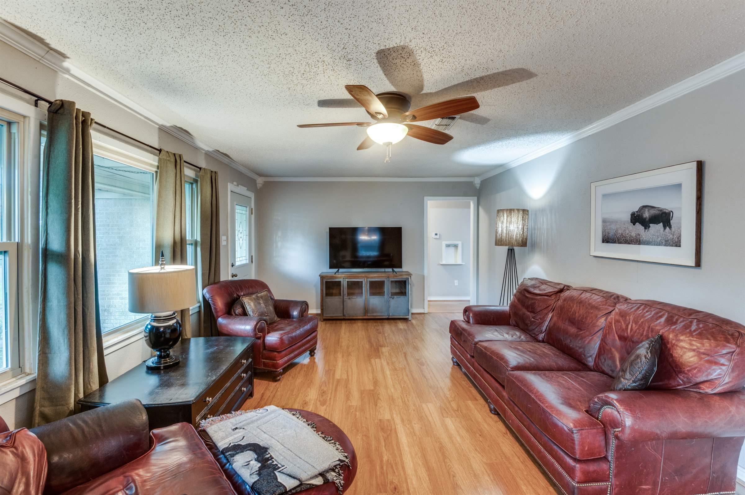 5501 Dennis Avenue, Fort Worth, TX 76114