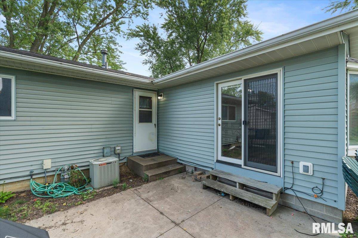 3543 West Hayes Street, Davenport, IA 52804