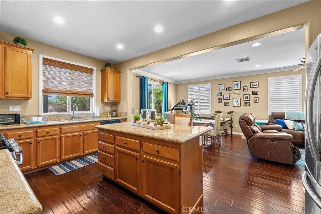 3937 Obsidian Road, San Bernardino, CA 92407