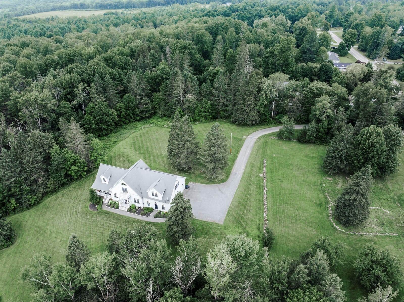 536 Blackstream Road, Hermon, ME 04401