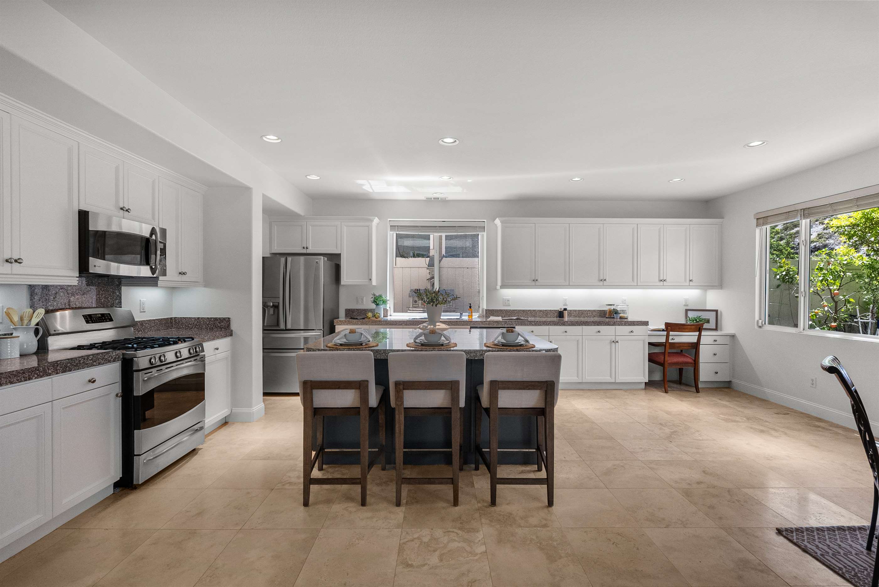 16311 Mountain Lane, Canyon Country, CA 91387