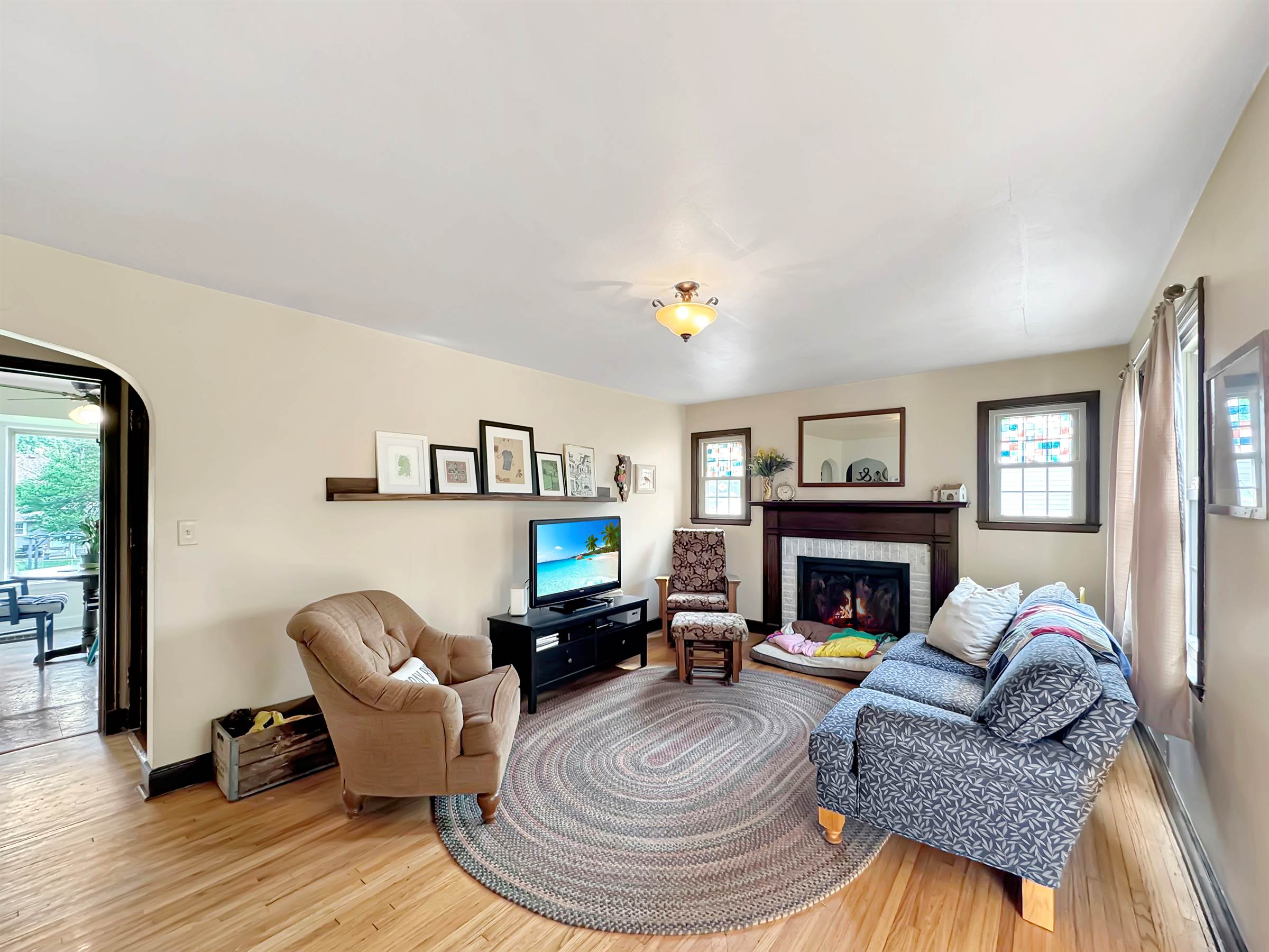 510 W Evelyn St, Freeport, IL 61032