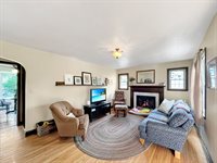 510 W Evelyn St, Freeport, IL 61032