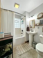 510 W Evelyn St, Freeport, IL 61032