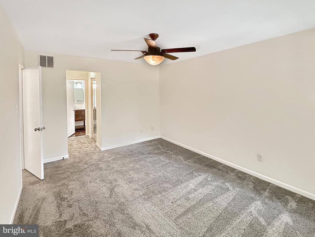 10230 Prince Place, Upper Marlboro, MD 20774