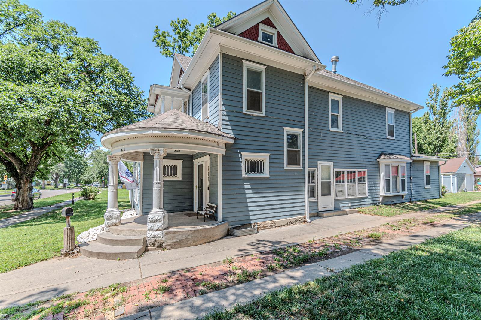 424 West 8th Street, Junction City, KS 66441