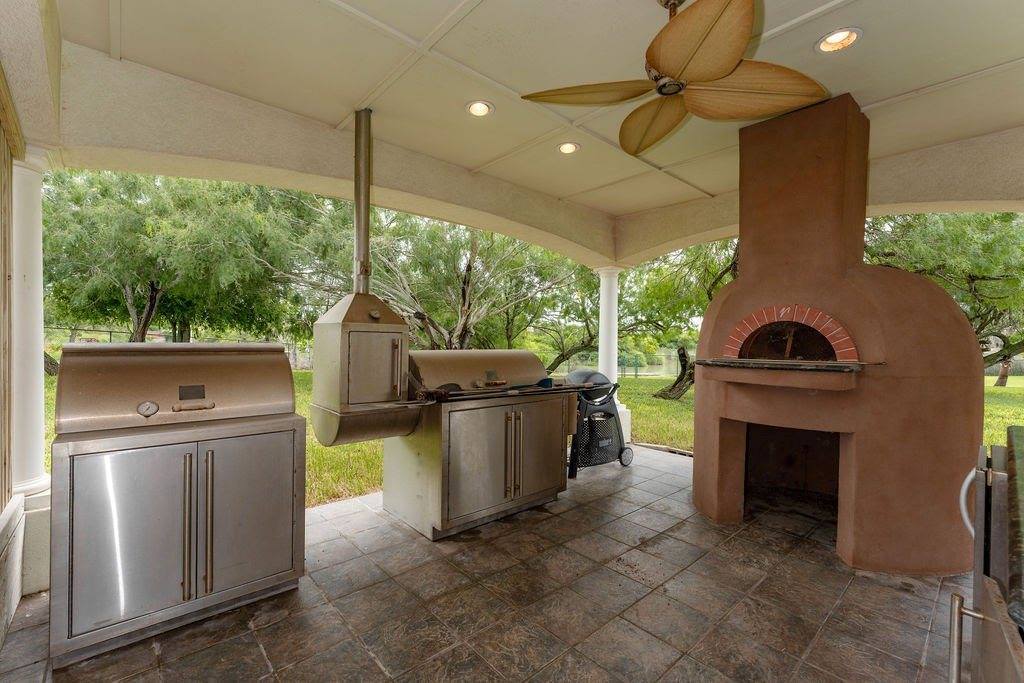 172 South San Roman, Bayview, TX 78566