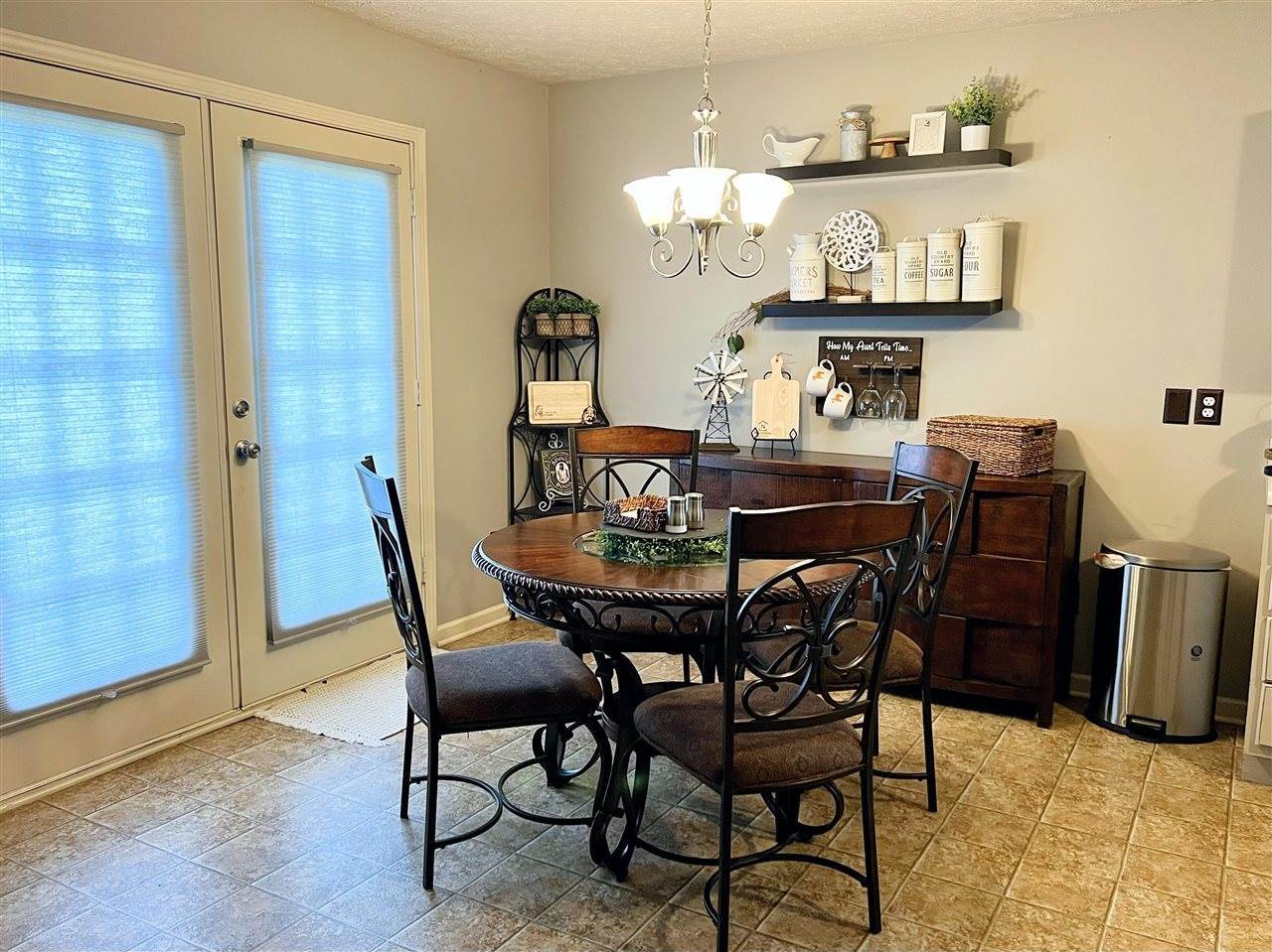 323 Turkey Run Drive, Bowling Green, KY 42101