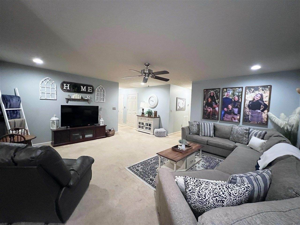 323 Turkey Run Drive, Bowling Green, KY 42101