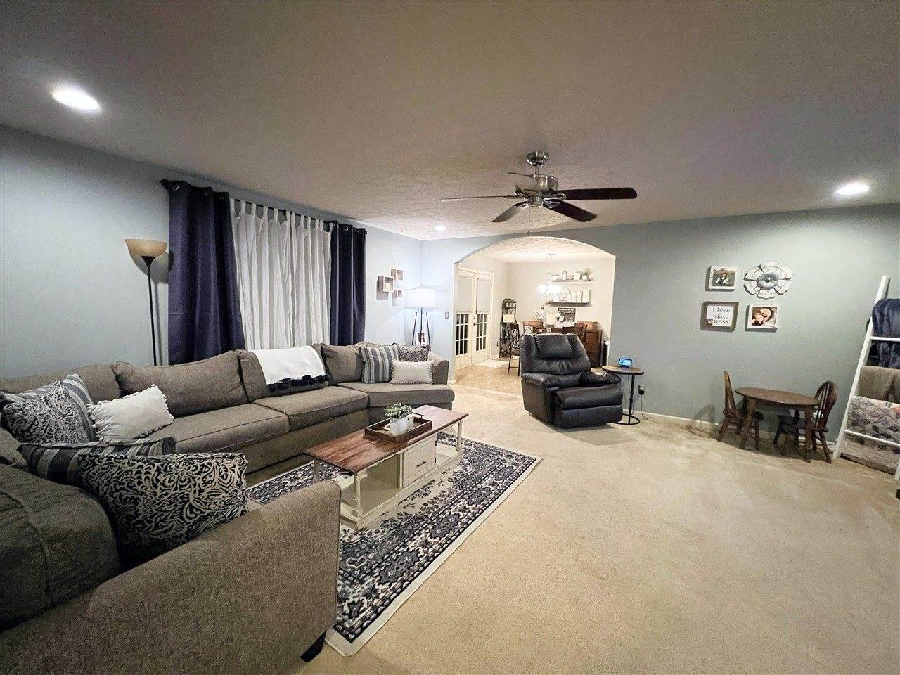 323 Turkey Run Drive, Bowling Green, KY 42101