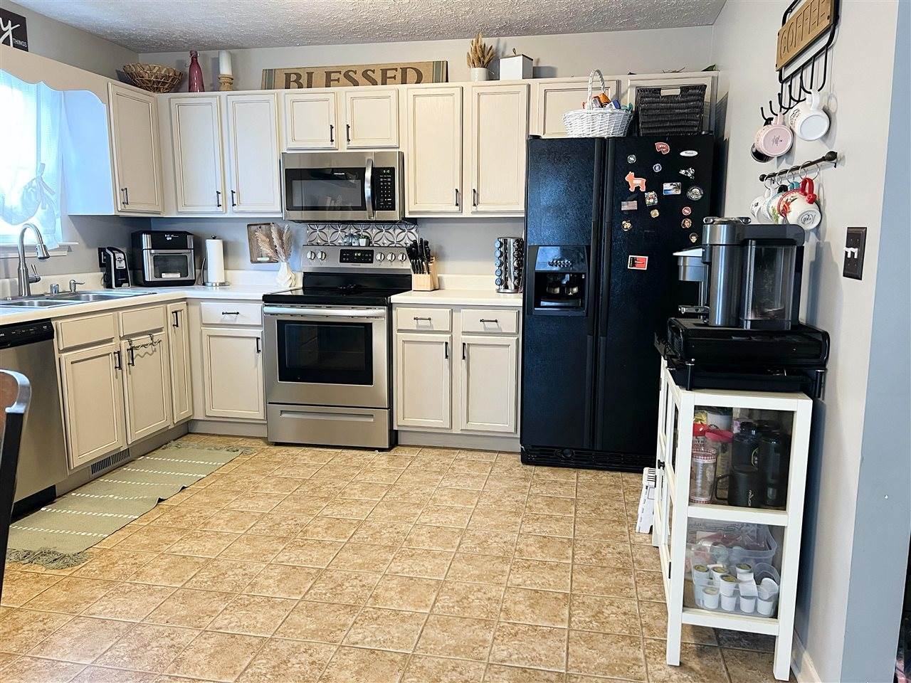 323 Turkey Run Drive, Bowling Green, KY 42101