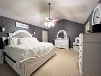 323 Turkey Run Drive, Bowling Green, KY 42101