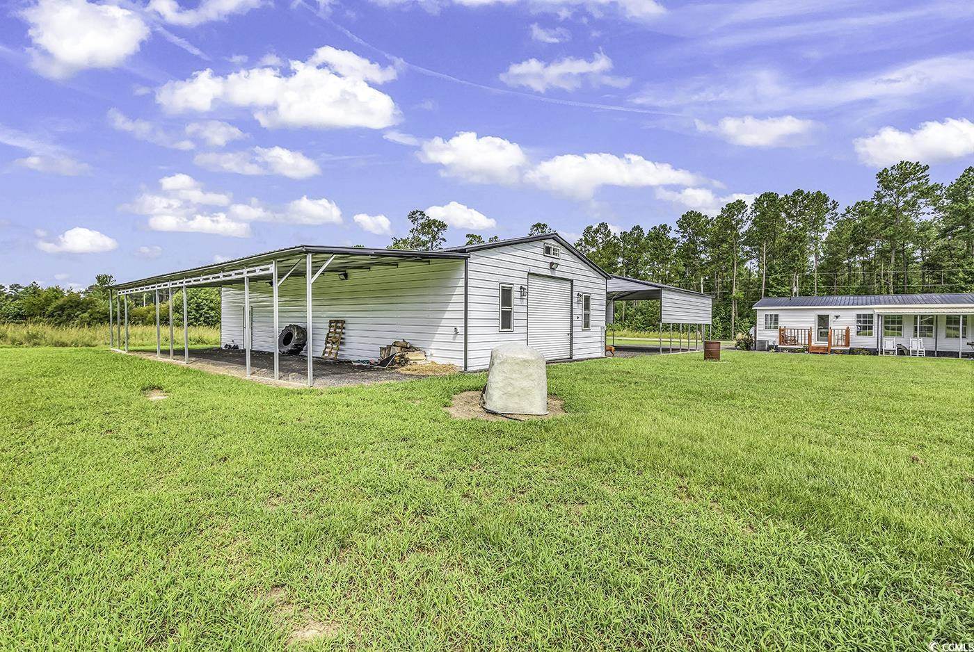 629 Tom Dorman Rd., Longs, SC 29568