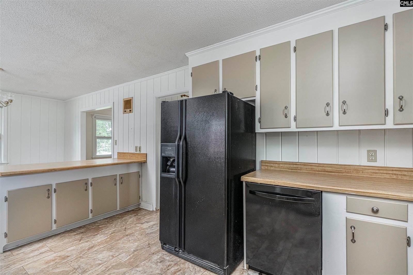 3816 Leaphart, West Columbia, SC 29169