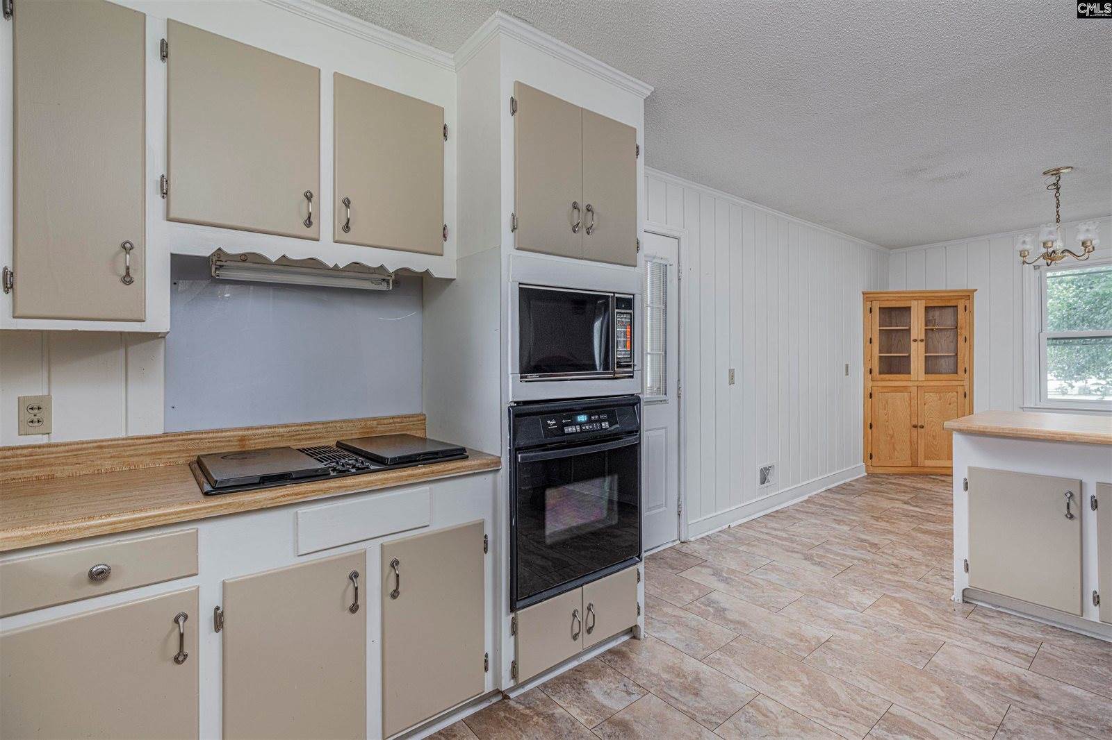 3816 Leaphart, West Columbia, SC 29169