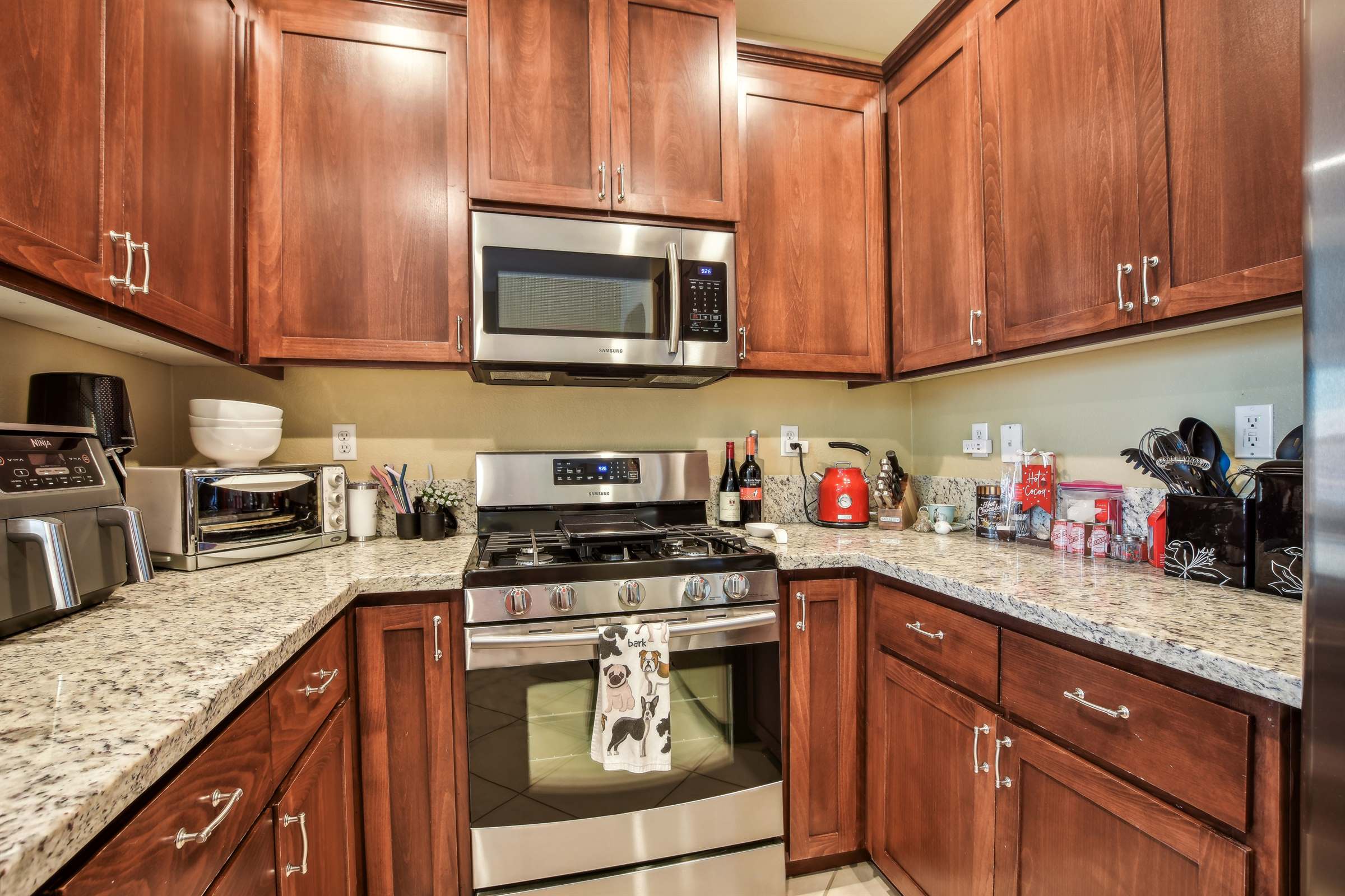 3106 Lea Sterling Way, Rancho Cordova, CA 95670