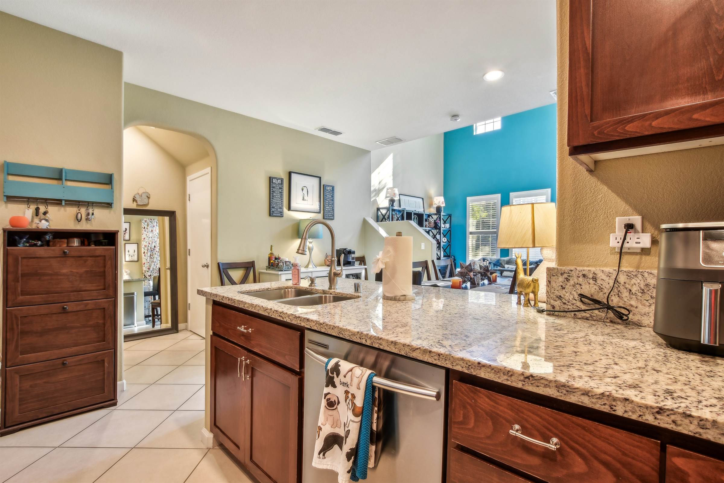 3106 Lea Sterling Way, Rancho Cordova, CA 95670