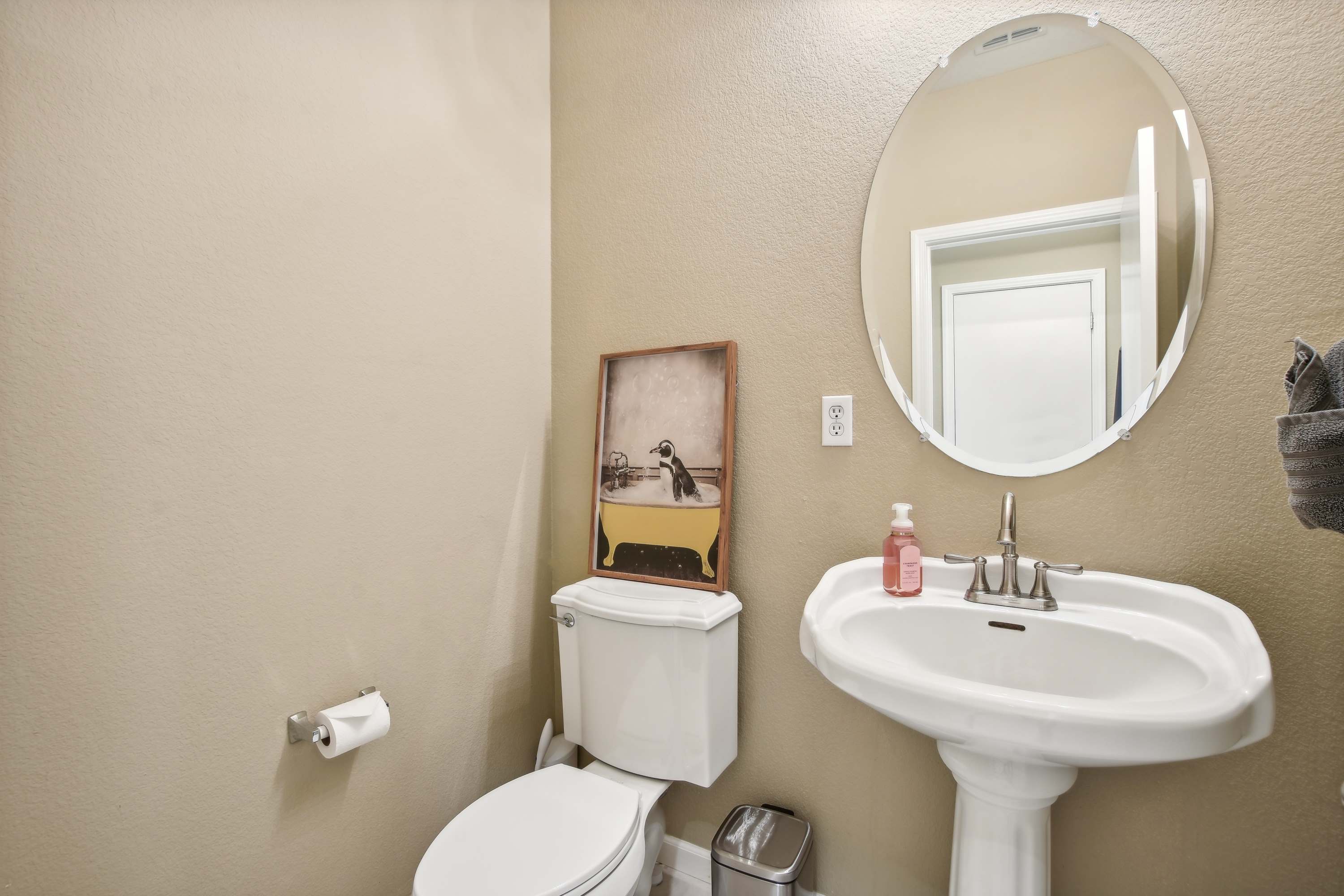 3106 Lea Sterling Way, Rancho Cordova, CA 95670