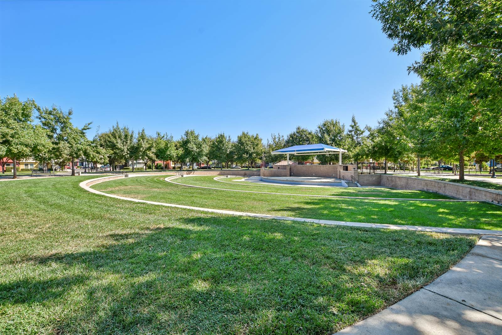 3106 Lea Sterling Way, Rancho Cordova, CA 95670