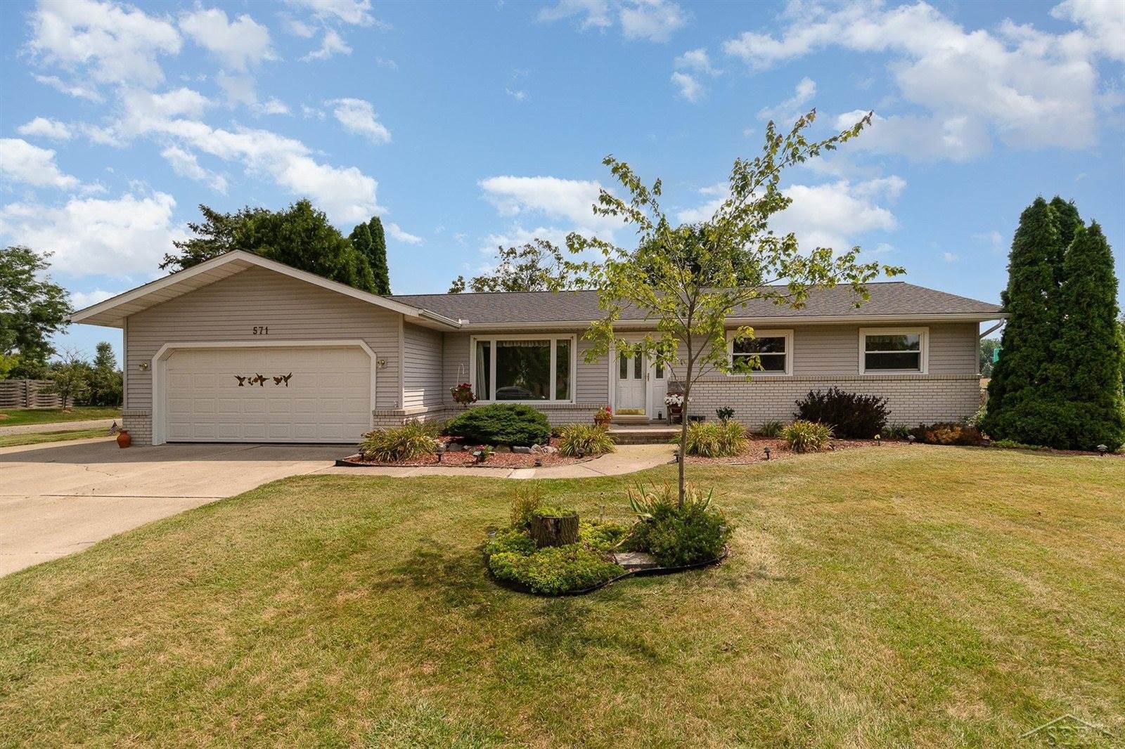 571 E Dawn Drive, Saginaw, MI 48623
