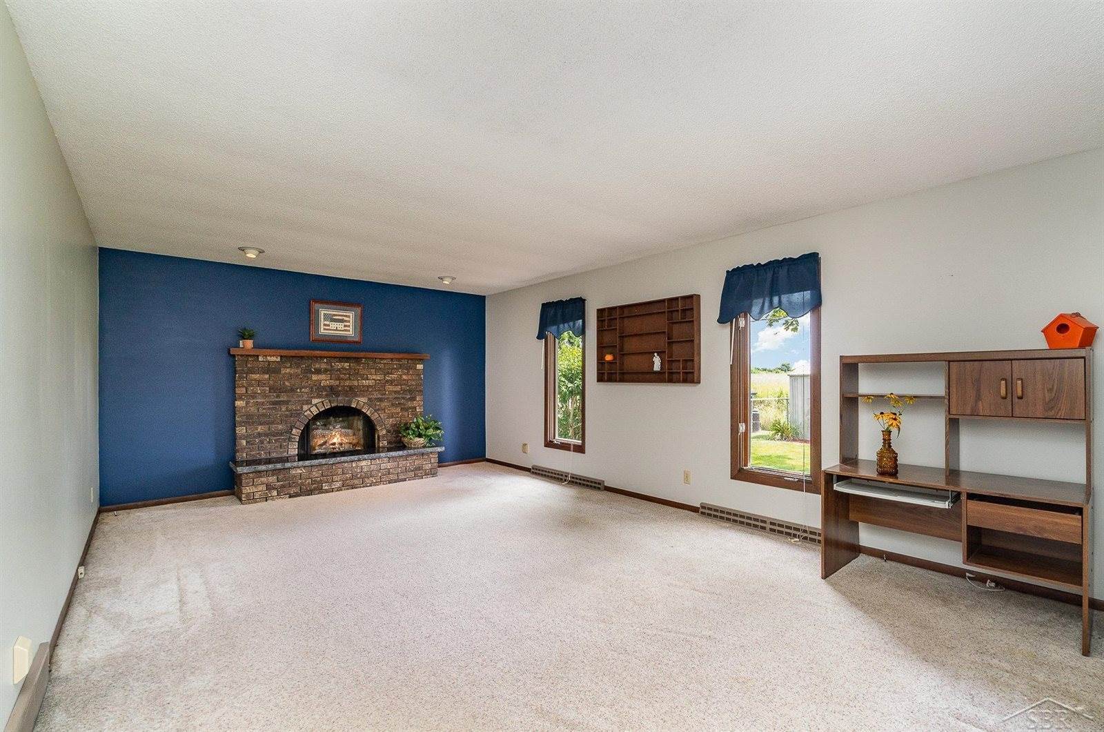 571 E Dawn Drive, Saginaw, MI 48623