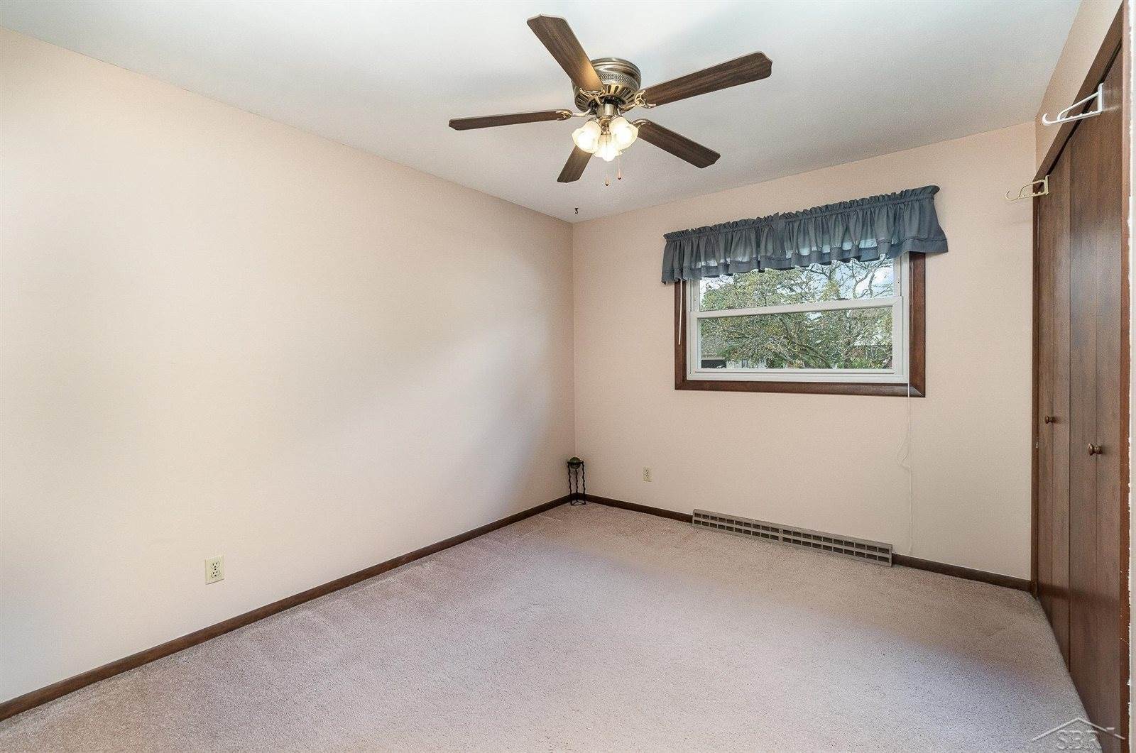 571 E Dawn Drive, Saginaw, MI 48623