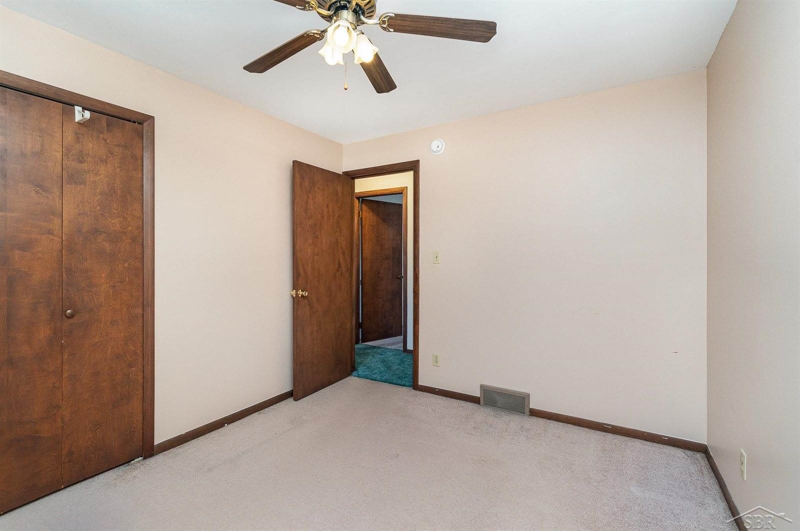 571 E Dawn Drive, Saginaw, MI 48623