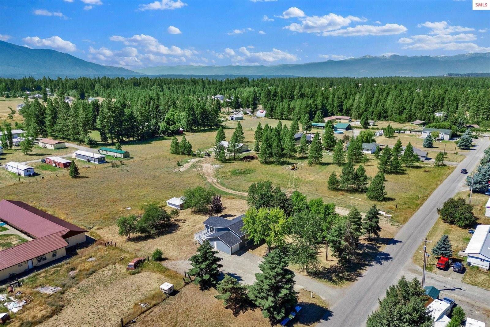 60 Cherry Lane, Moyie Springs, ID 83845