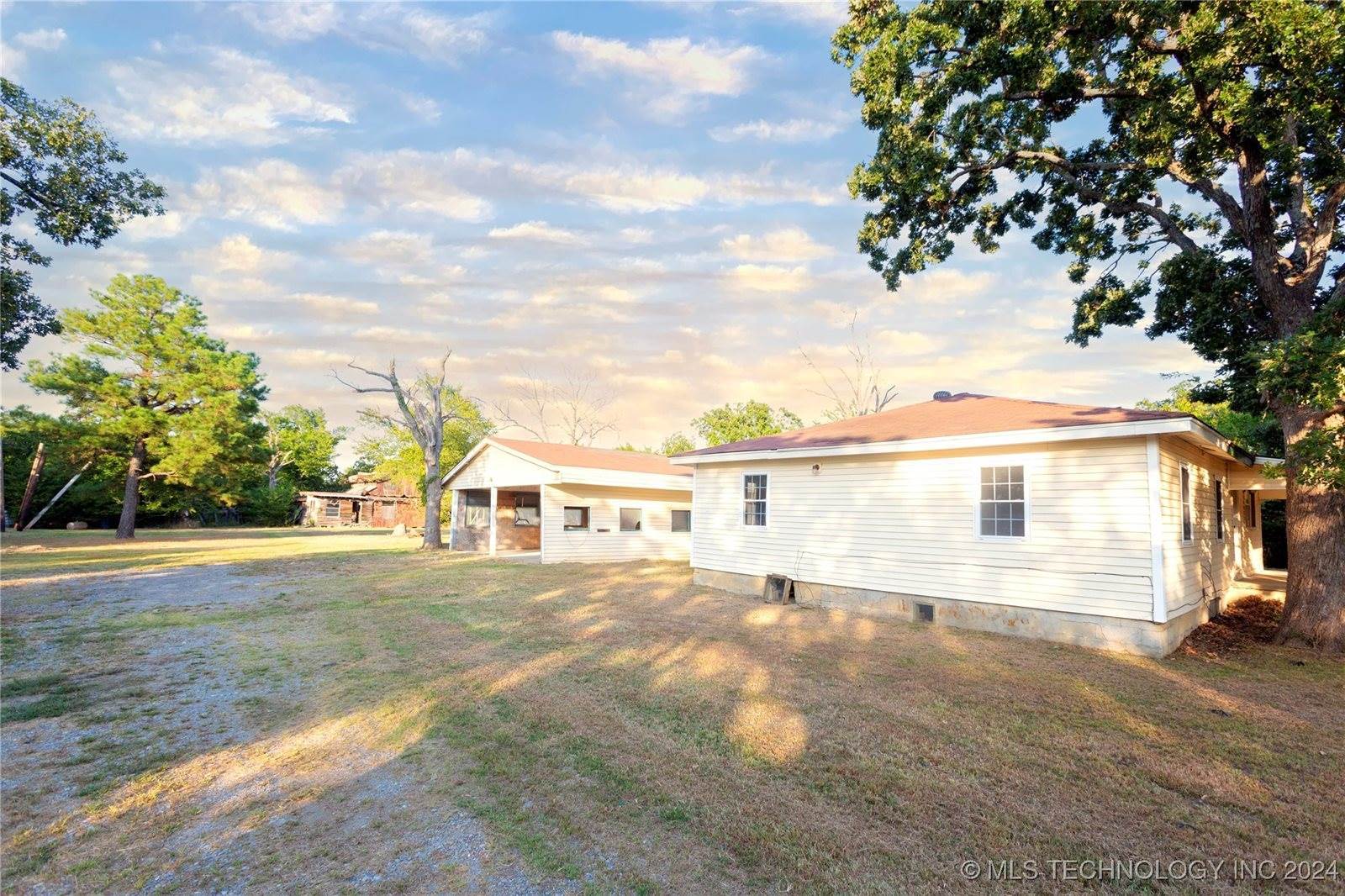 48 Dow, Hartshorne, OK 74547