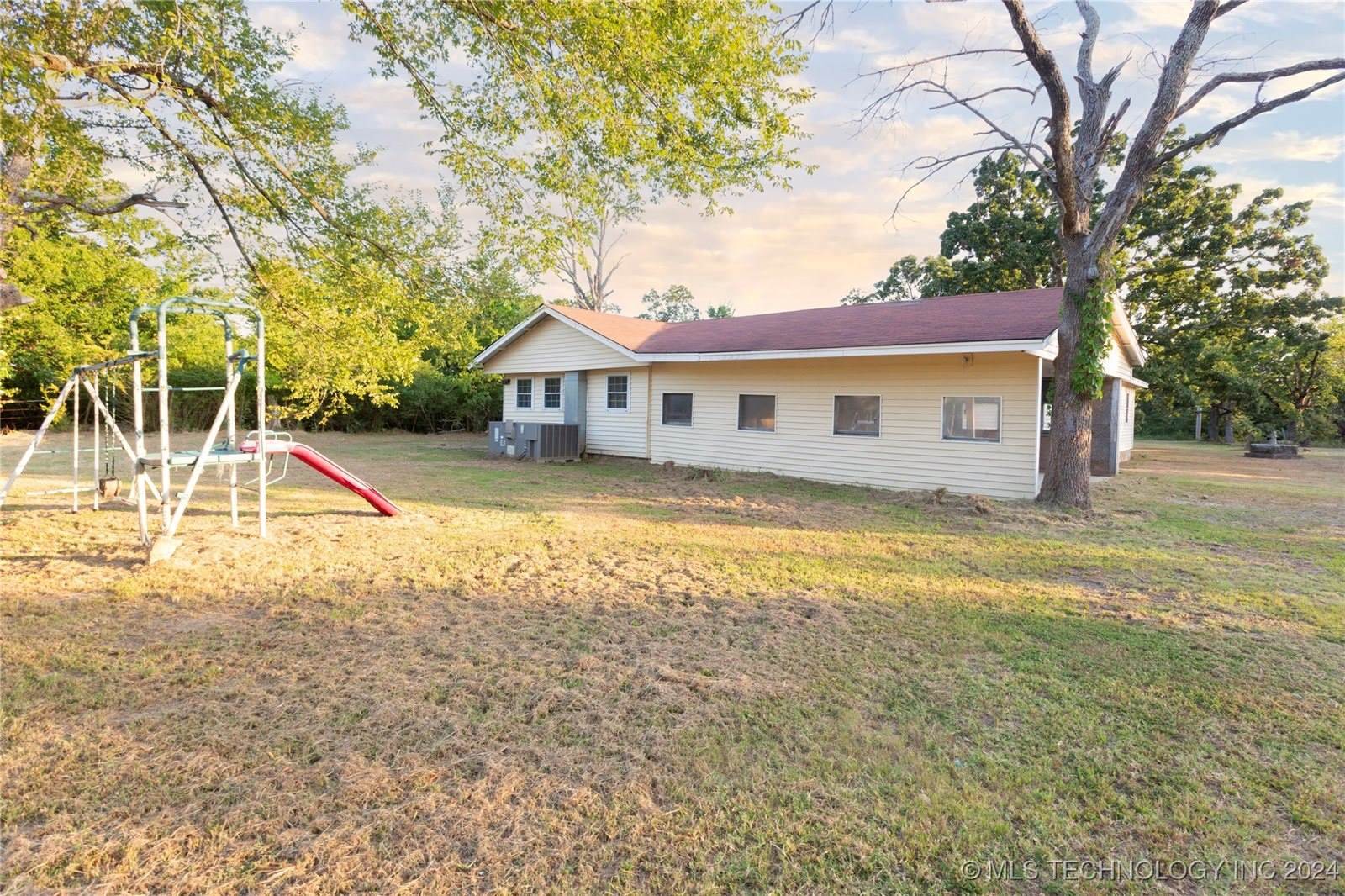 48 Dow, Hartshorne, OK 74547