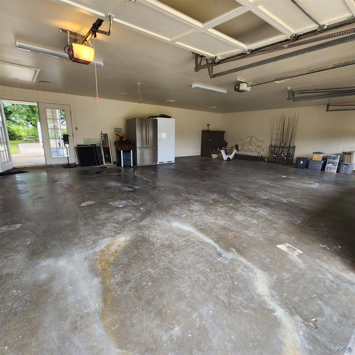 189 Palm Ave, Larose, LA 70373