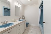 189 Palm Ave, Larose, LA 70373