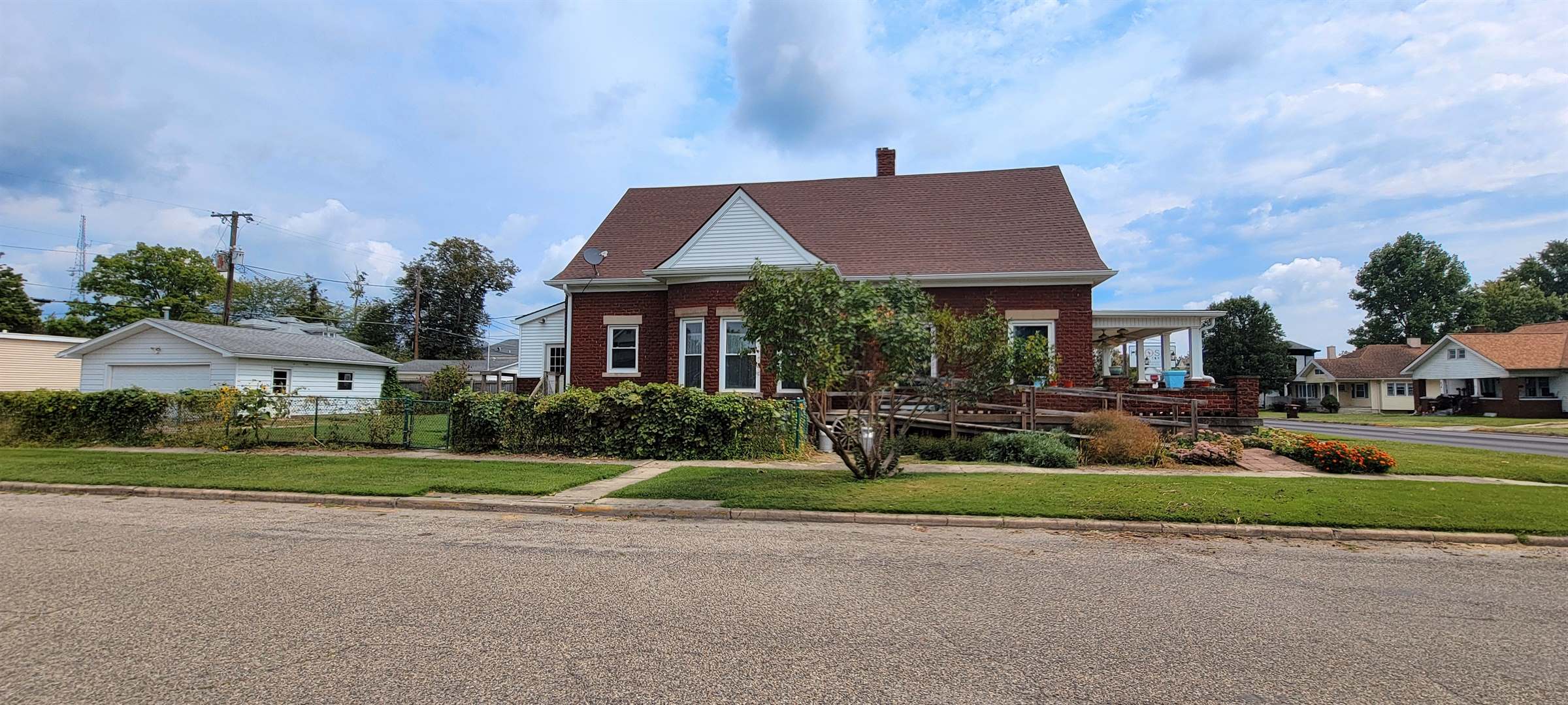 459 Elm, Clinton, IN 47842