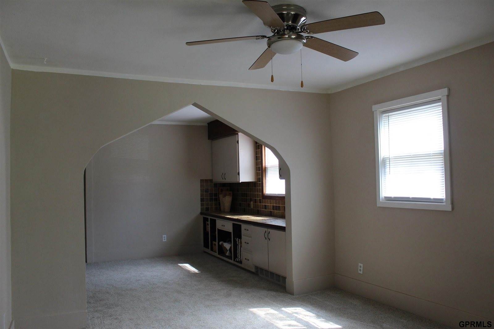 6106 Pratt Street, Omaha, NE 68104