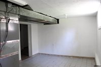 6106 Pratt Street, Omaha, NE 68104