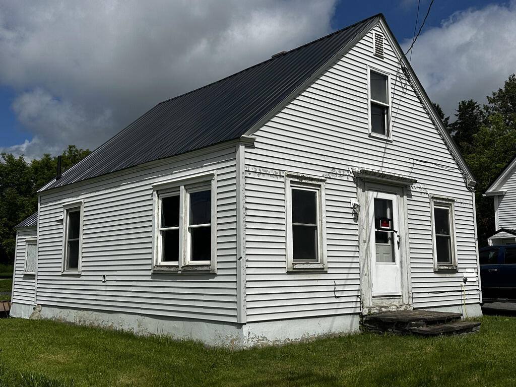 57 Parsons Street, Presque Isle, ME 04769